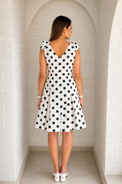 La polka dress
