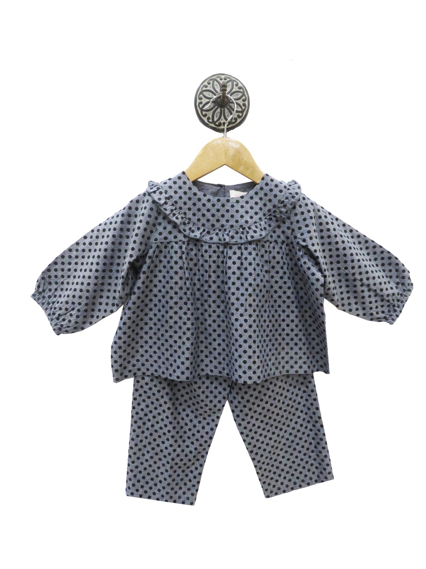 GREY POLKA DOTTED NIGHTSUIT SET WITH FRILLS ON THE YOKE