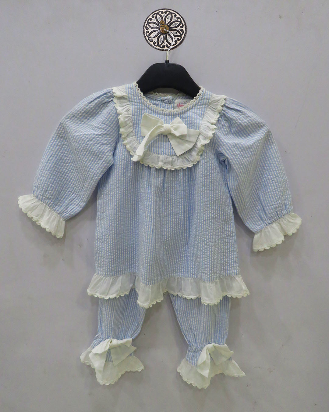 Full Sleeves Blue And White Stripe Bow Nightsuit Set