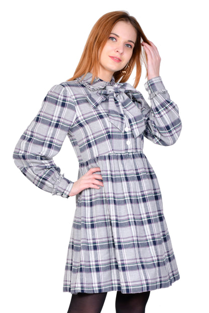 SHORT AUTUMN WINTER CHECKED DRESS WITH AN ELEGANT COLLAR BOW